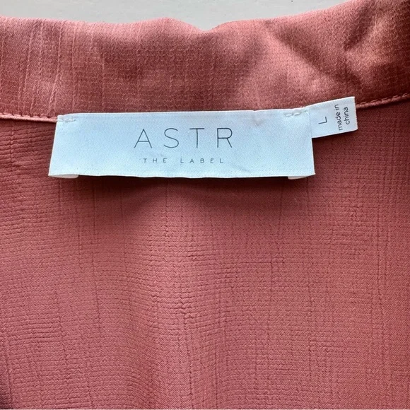 ASTR The Label Women's Calypso Long Sleeve Cropped Collared Blouse Top Large NWT - Picture 8 of 15
